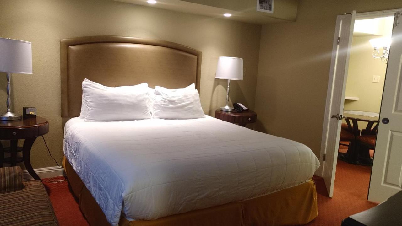 לאס וגאס Suites At Jockey Club מראה חיצוני תמונה