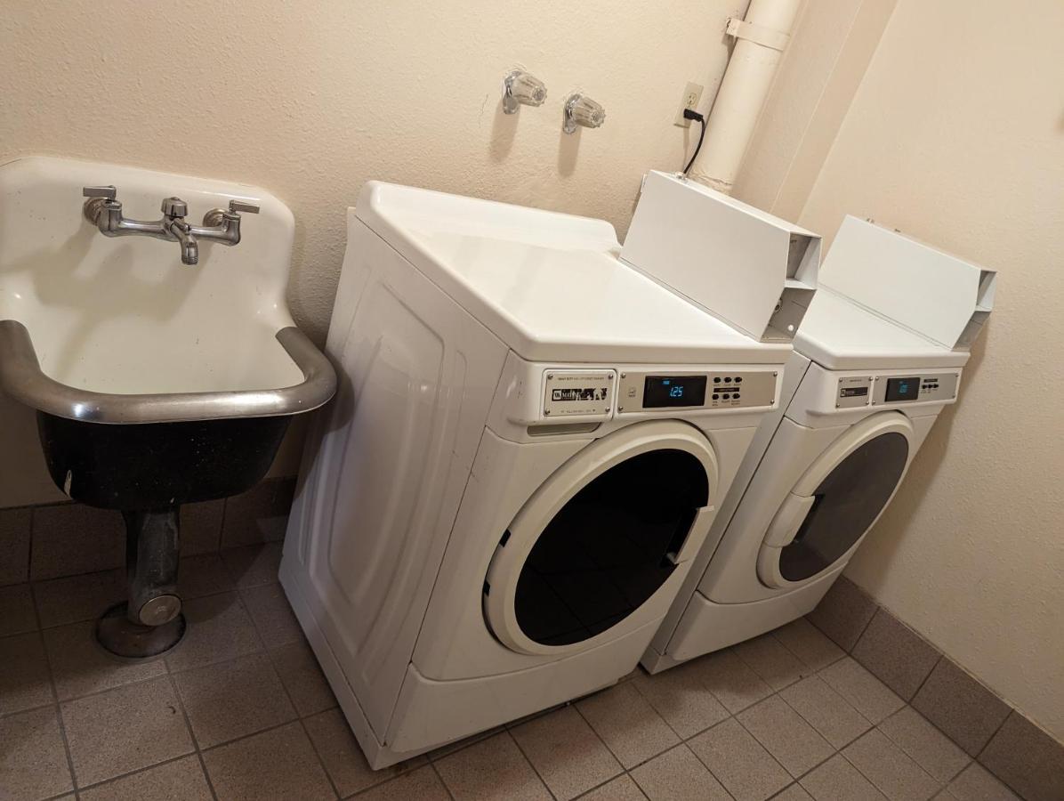 לאס וגאס Suites At Jockey Club מראה חיצוני תמונה