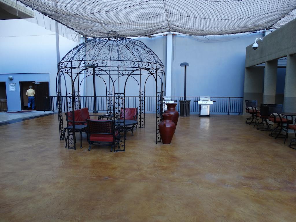 לאס וגאס Suites At Jockey Club מראה חיצוני תמונה