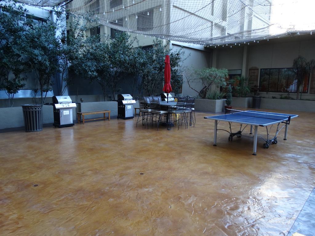 לאס וגאס Suites At Jockey Club מראה חיצוני תמונה